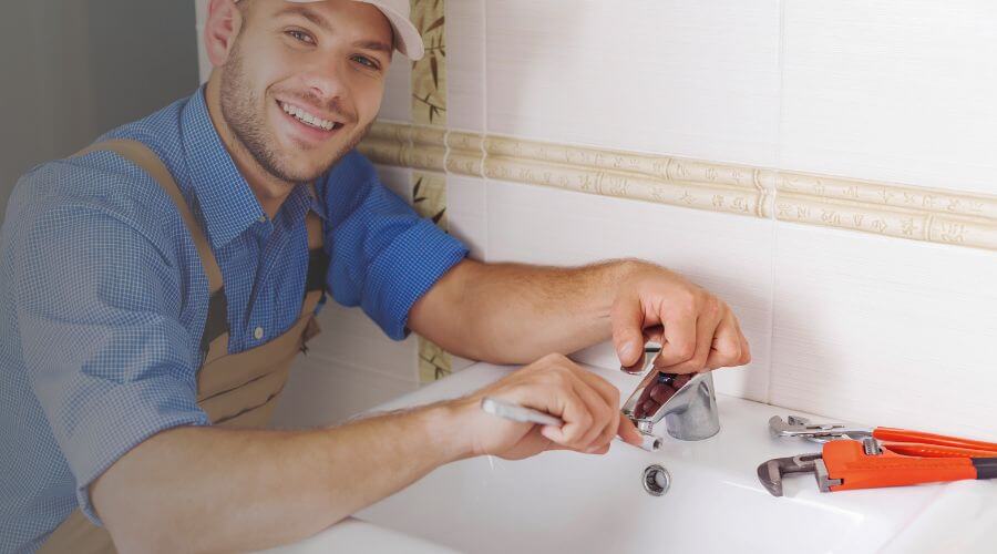 Handle or spout repair in Lafe, AR